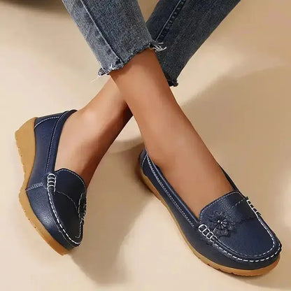 Women's soft sole comfortable leather shoes